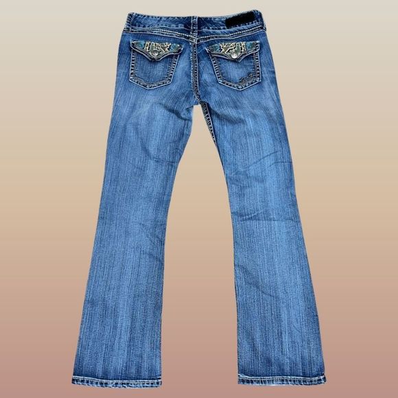 SEVEN7 Low Rise Distressed Medium Wash Boot Cut Denim Jeans Size 6 - Picture 2 of 5